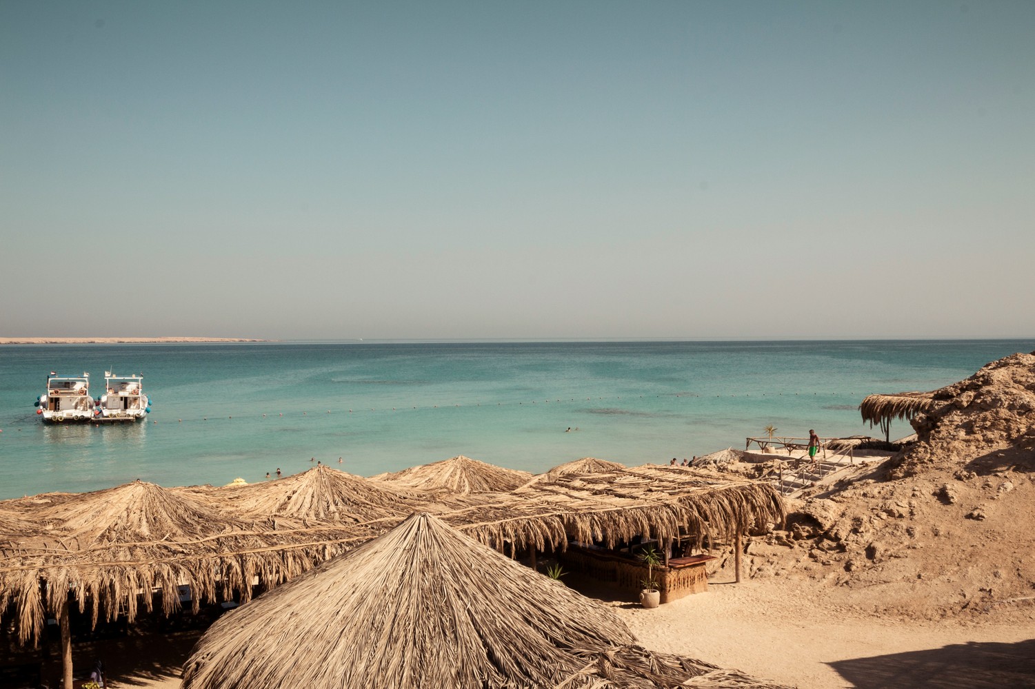 What are the best beaches in Makadi Bay?